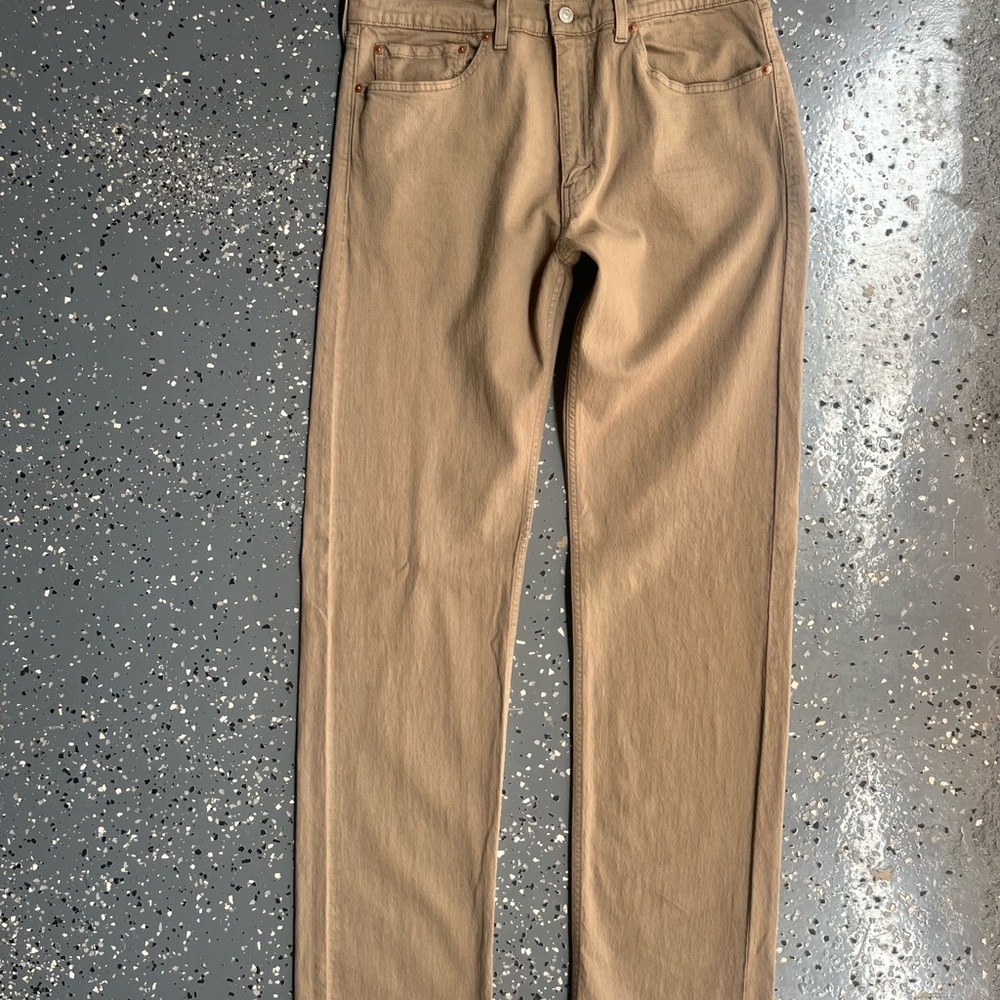 Levi's Classic Khaki Jeans